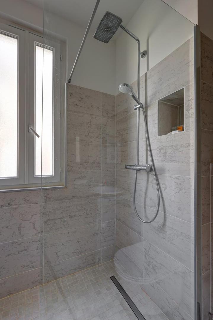 Mericourt Suite, Place De La Republique Apartment Paris